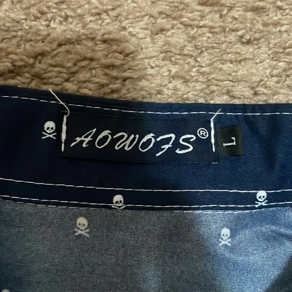 Skull Pattern Button down - Picture 3 of 3